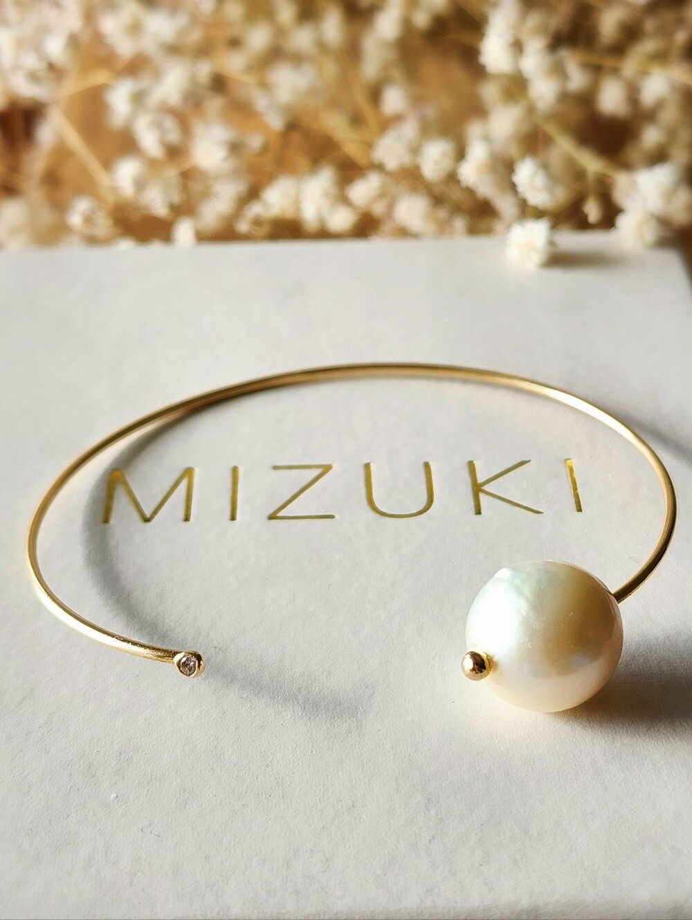 Mizuki Diamond 14kt Pearl Bracelet Bangke Cuff